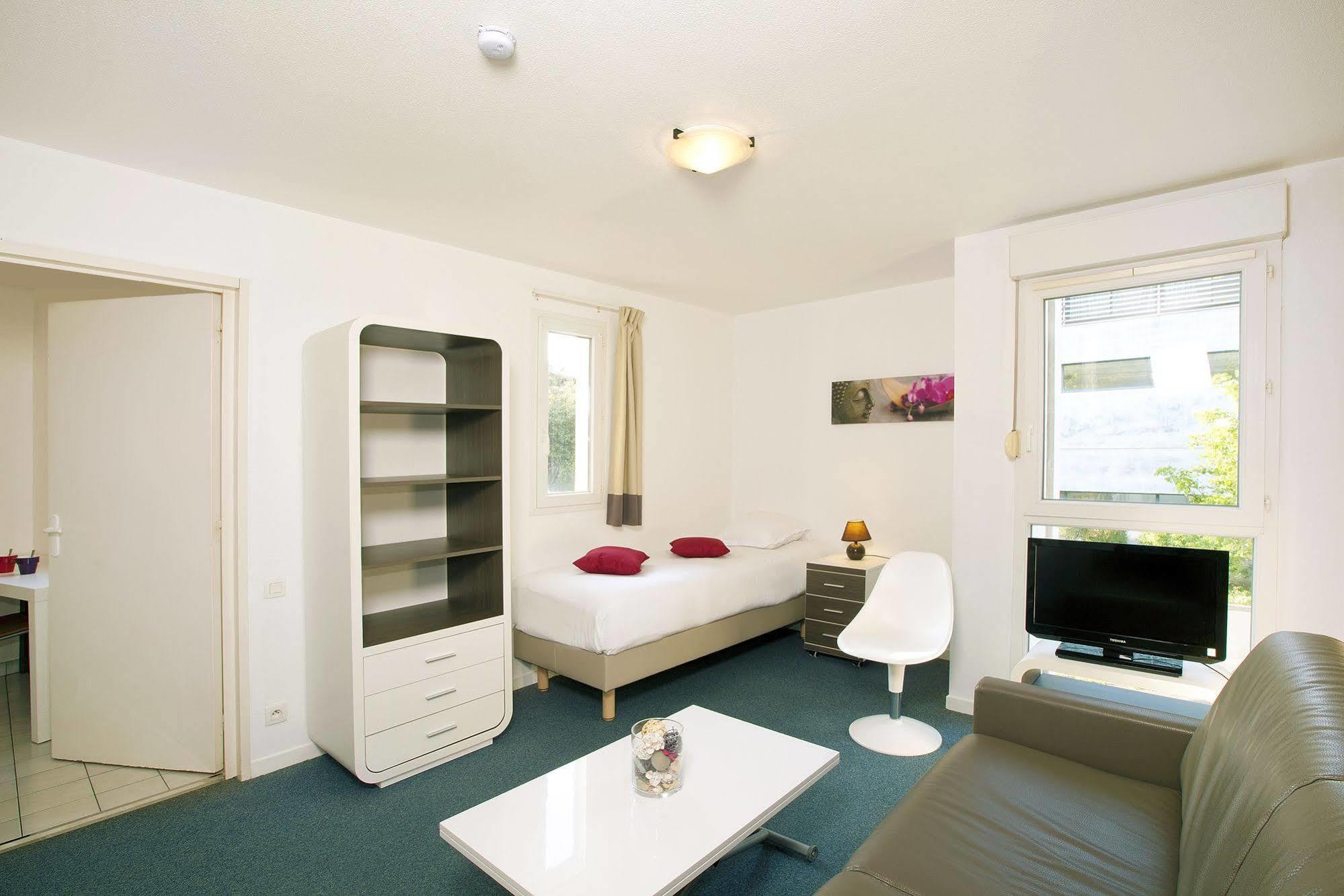 Sejours & Affaires La Rochelle Les Minimes Aparthotel Eksteriør bilde